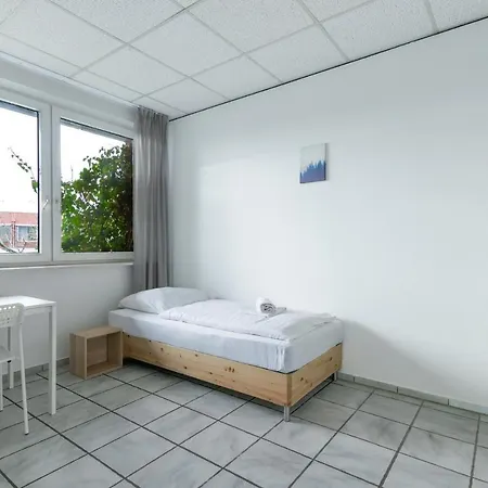 T&k - 3 - 5 Group Apartments- 15min To Fair Dus Neuss