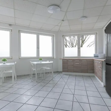 T&k - 3 - 5 Group Apartments- 15min To Fair Dus Neuss
