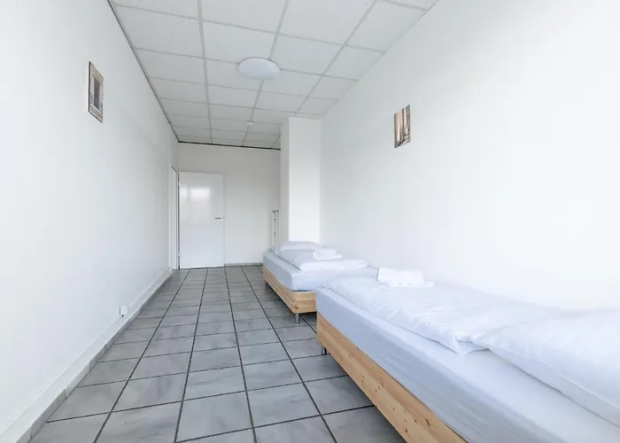 Apartment T&k - 3 - 5 Group Apartments- 15min To Fair Dus Neuss