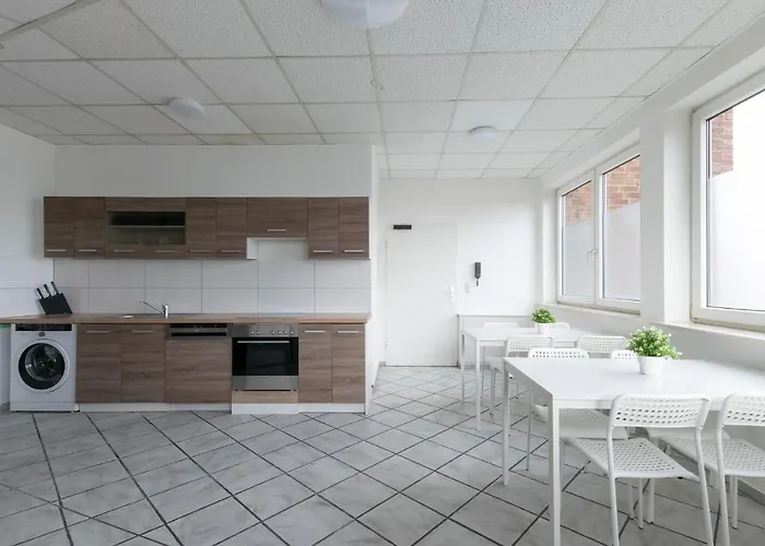 Apartment T&k - 3 - 5 Group Apartments- 15min To Fair Dus *