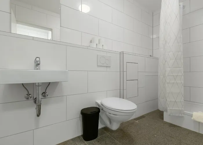 T&k - 3 - 5 Group Apartments- 15min To Fair Dus Apartment *